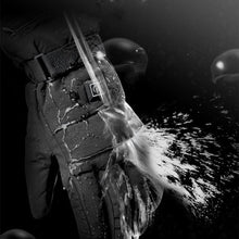 Load image into Gallery viewer, Beat the Cold - Smart & Weatherproof Rechargeable Heated Gloves - Heat Up in 30 Seconds